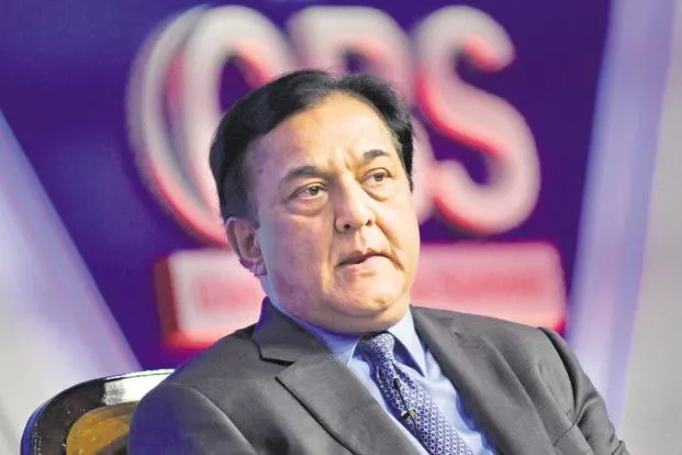 Yes Bank says RBI reaffirmed CEO Rana Kapoor successor to be appointed by February 1 - Sakshi