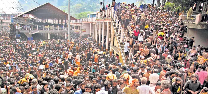 Sabarimala Temple Opens In Few Hours, Protesters Ask Women To Go Back - Sakshi