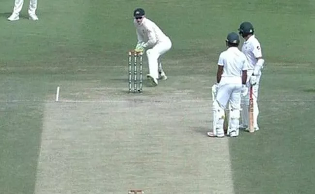 Azhar Ali Involved In One Of The Most Extraordinary Run Outs Ever Seen, Fans In Shock - Sakshi