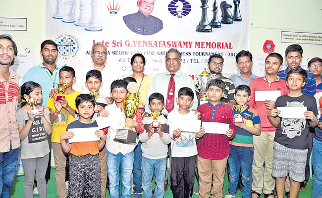 Imran Wins Chess Title - Sakshi