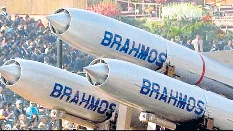 Pakistan looks to buy Chinese missile better than brahmos - Sakshi