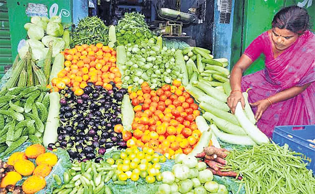 Vegetable Rates Down In Hyderabad Markets - Sakshi