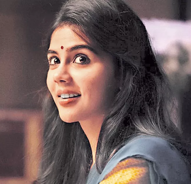 Kalyani Priyadarshan signs her next Telugu film - Sakshi