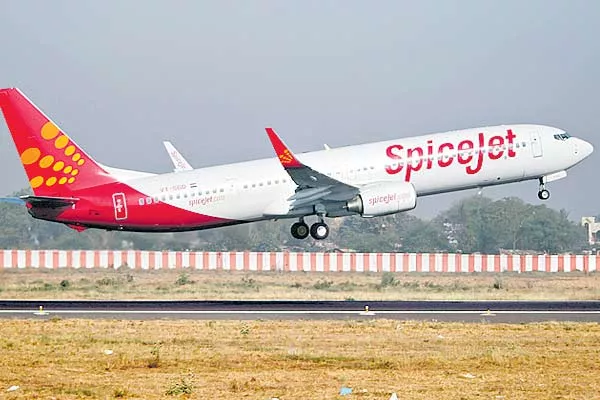 SpiceJet flight between Shirdi-Hyderabad - Sakshi