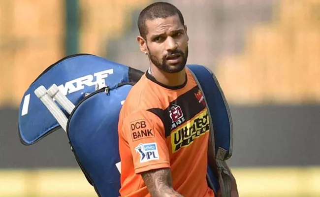 Shikhar Dhawan keen to leave Sunrisers Hyderabad - Sakshi