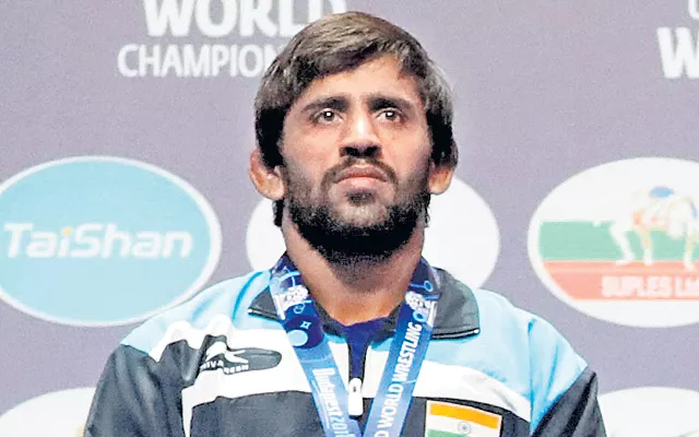 World Wrestling Championships: Bajrang Punia loses in final - Sakshi