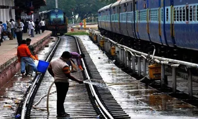 Railways rechristens its 'safaiwalas' as 'housekeeping staff' - Sakshi