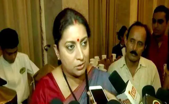 Smriti Irani Comments On Sabarimala Temple Entry - Sakshi