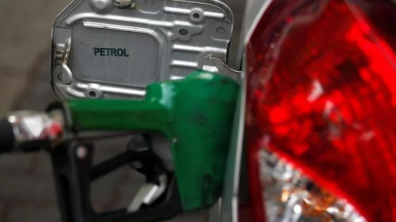 Petrol, Diesel Prices Drop Again As Crude Oil Prices Recede - Sakshi