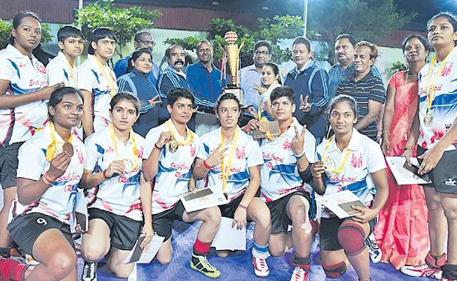 SCR women bag title in Kabaddi Championship - Sakshi