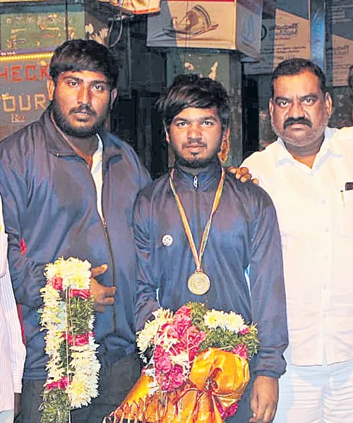 Rohit Gets Gold Medal In SGF Karate Championship - Sakshi