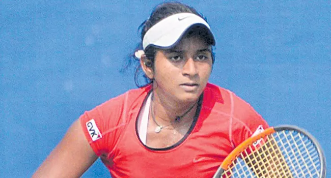 Mumbai Open: Pranjala trounces Mihika, Mahak Jain stuns sixth seed  - Sakshi