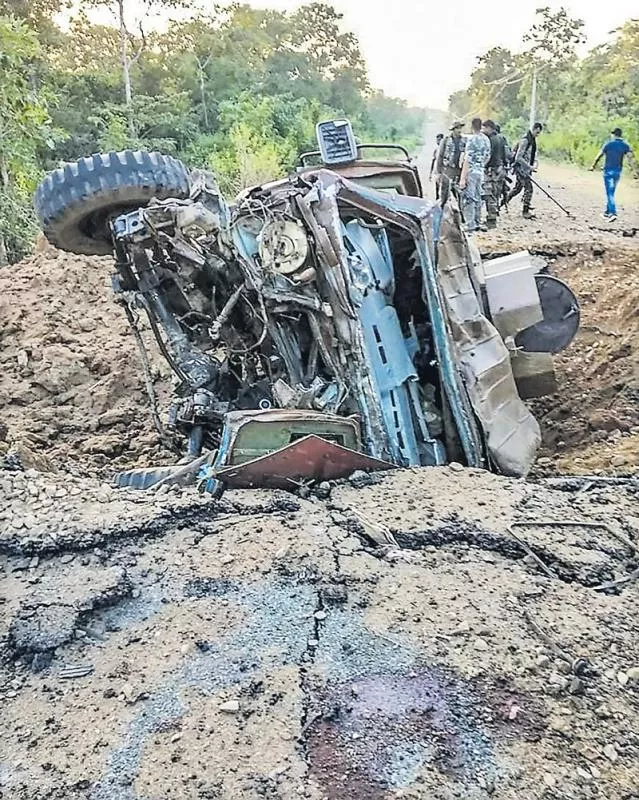 Four CRPF personnel killed as Maoists blow up mine-protected vechile in chattisgarh - Sakshi