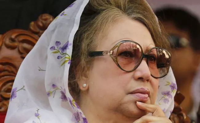 Bangladesh court jails ex-PM Zia for 7 years for graft - Sakshi