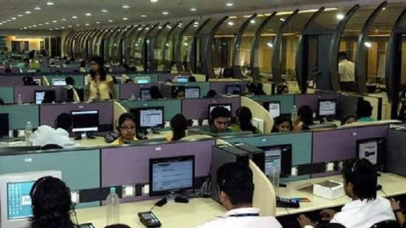 indian IT Companies Bullish On Hiring Plans - Sakshi