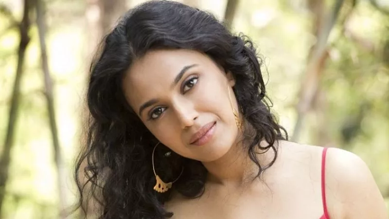 Swara Bhaskar Was Rejected by a Director for 'Looking Intelligent' - Sakshi