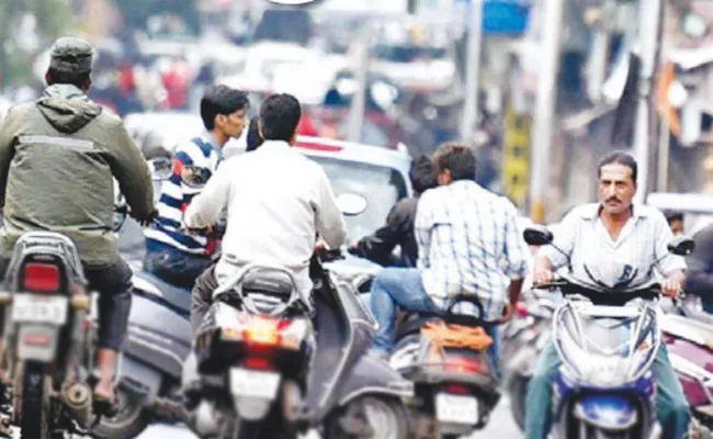 Traffic Rule break In krishna - Sakshi