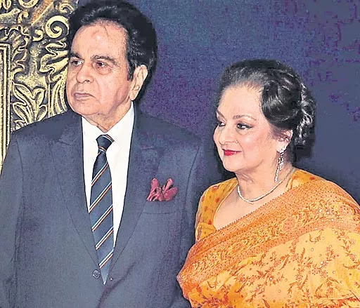 Saira Banu shares update on Dilip Kumar's health - Sakshi