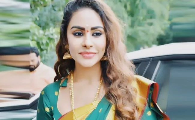 Sri Reddy Comments On Nadigar Sangam Committee member - Sakshi