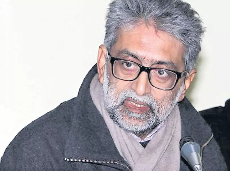 Fadnavis Govt Moves SC Against Ending Activist Gautam Navlakha - Sakshi