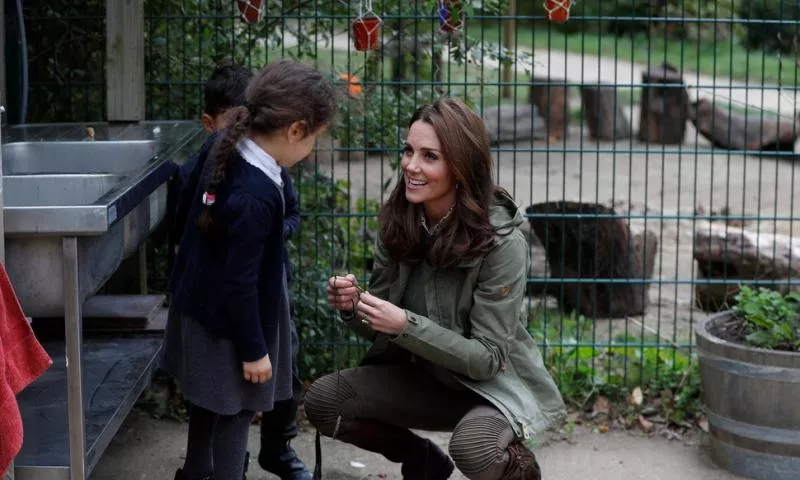 Kate  Middleton Said To A Child They Are Picturing You Because You Are Special - Sakshi