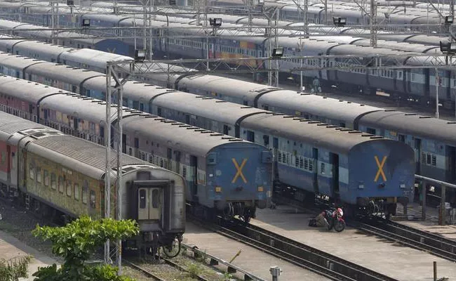 IRCTC cancels 149 trains today (October 4, 2018) - Sakshi