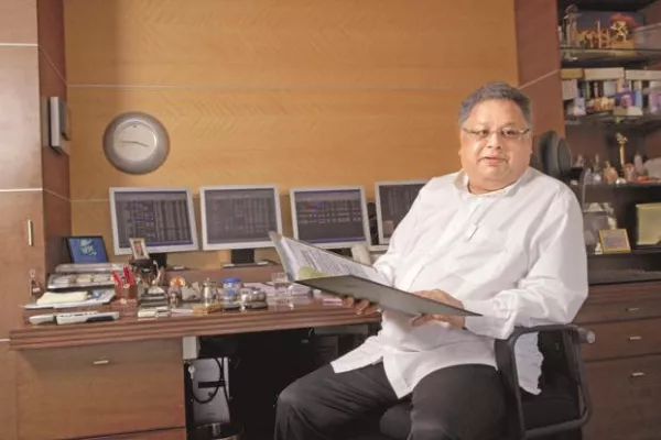 Jhunjhunwala takes a Big Hit in Market Rout - Sakshi