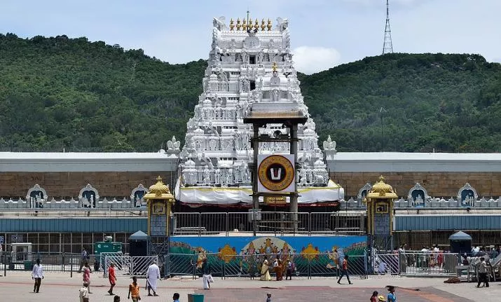 Rush increased in Tirumala - Sakshi