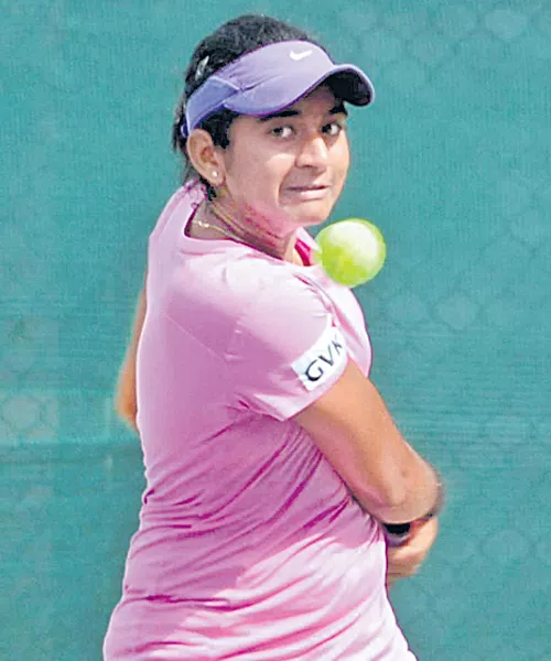 Pranjala in ITF Singles Final - Sakshi