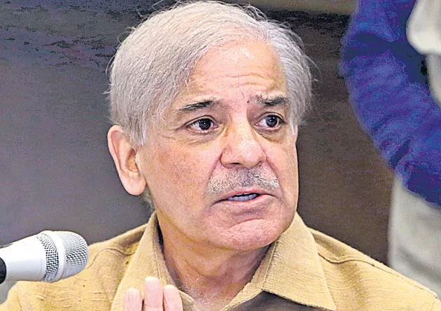 Pakistan opposition leader Shahbaz Sharif arrest - Sakshi