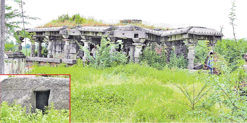 Negligence on rare temple!  - Sakshi