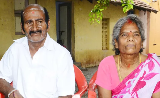 Love Couple meet After 28 years In Tamil Nadu - Sakshi