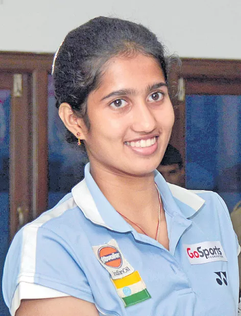 Vrushali wins Badminton Singles Title - Sakshi