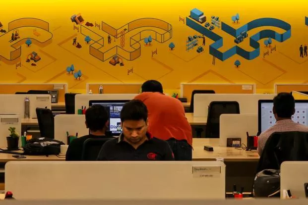 Flipkart Adds 30000 Seasonal Positions Ahead Of Festive Sale - Sakshi