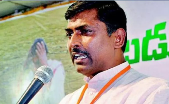 BJP Leader Muralidhar Rao Slams Modi And KCR In Hyderabad - Sakshi