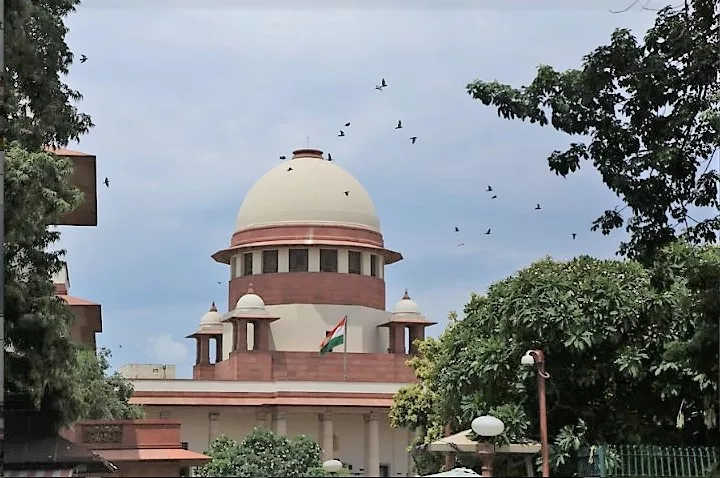 Supreme Court Orders Arrest Of Three Directors Of Amrapali Group - Sakshi