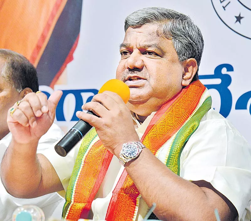 gudur narayana reddy slams on narendra modi - Sakshi