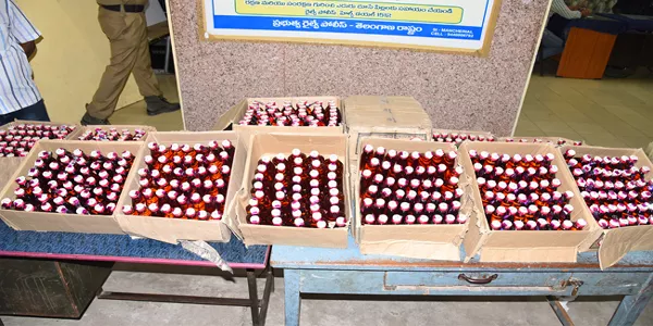 NDP Liquor Caught By Police - Sakshi