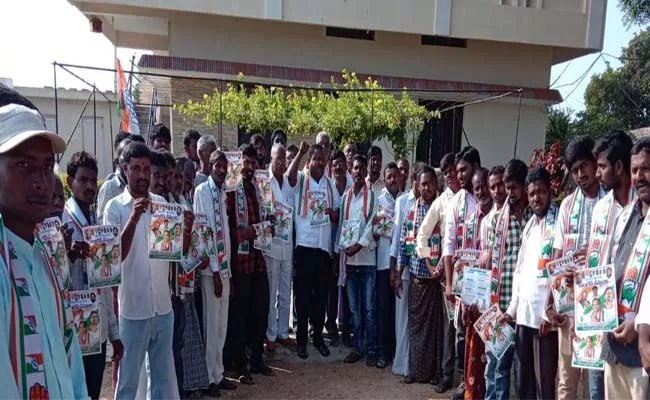 Congress Campaign Home To Home, Mahabubnagar - Sakshi