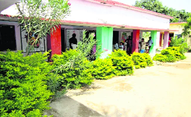 Greenery School Premises In Nalgonda - Sakshi