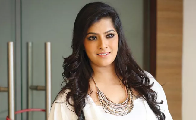 Varalaxmi Sarathkumar Comments State Government Tamil nadu - Sakshi