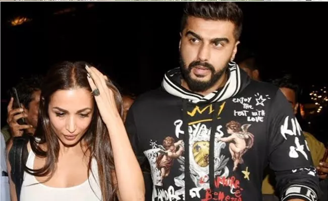 Malaika Arora Aasked About Marrying Young Hero Arjun Kapoor - Sakshi