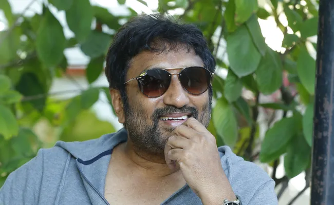 Special chit chat with director srinu vaitla - Sakshi