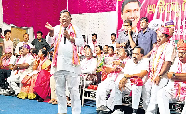 Speaking Gorugoli Language is Greatness of Tribals says Seetaram Naik - Sakshi