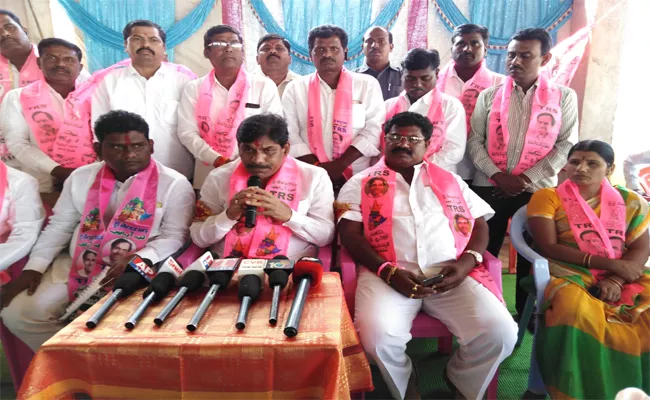 Give Awareness On TRS Government Welfare Schemes In Nizamabad - Sakshi