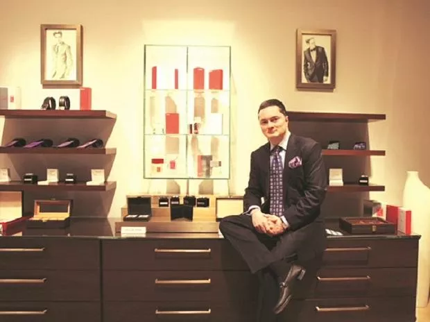 Gautam Singhania steps down as Raymond Apparel Chairman - Sakshi