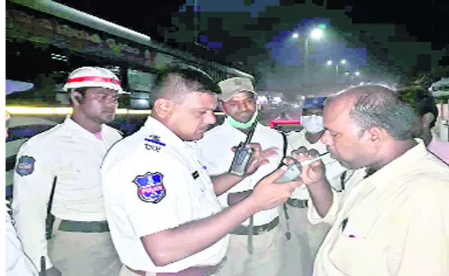 Punishments For Drunk And Drive Cases - Sakshi