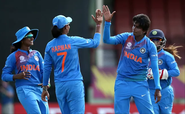 India Beat Ireland To Reach Semi-Finals - Sakshi