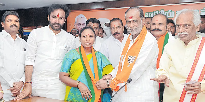 Bodiga shobha joined in bjp - Sakshi