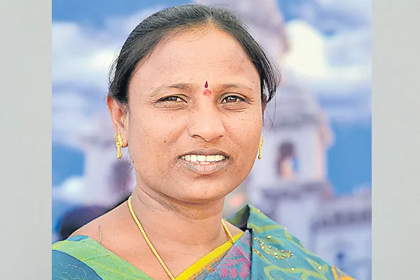 Bodige shiba commented over kcr - Sakshi